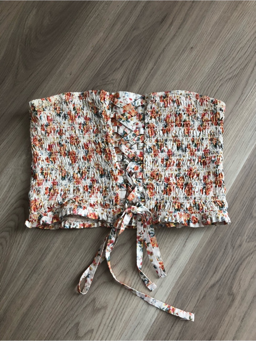 American Eagle Cropped Smocked Floral Tube Top with Removable Straps | Medium - Picture 2 of 9